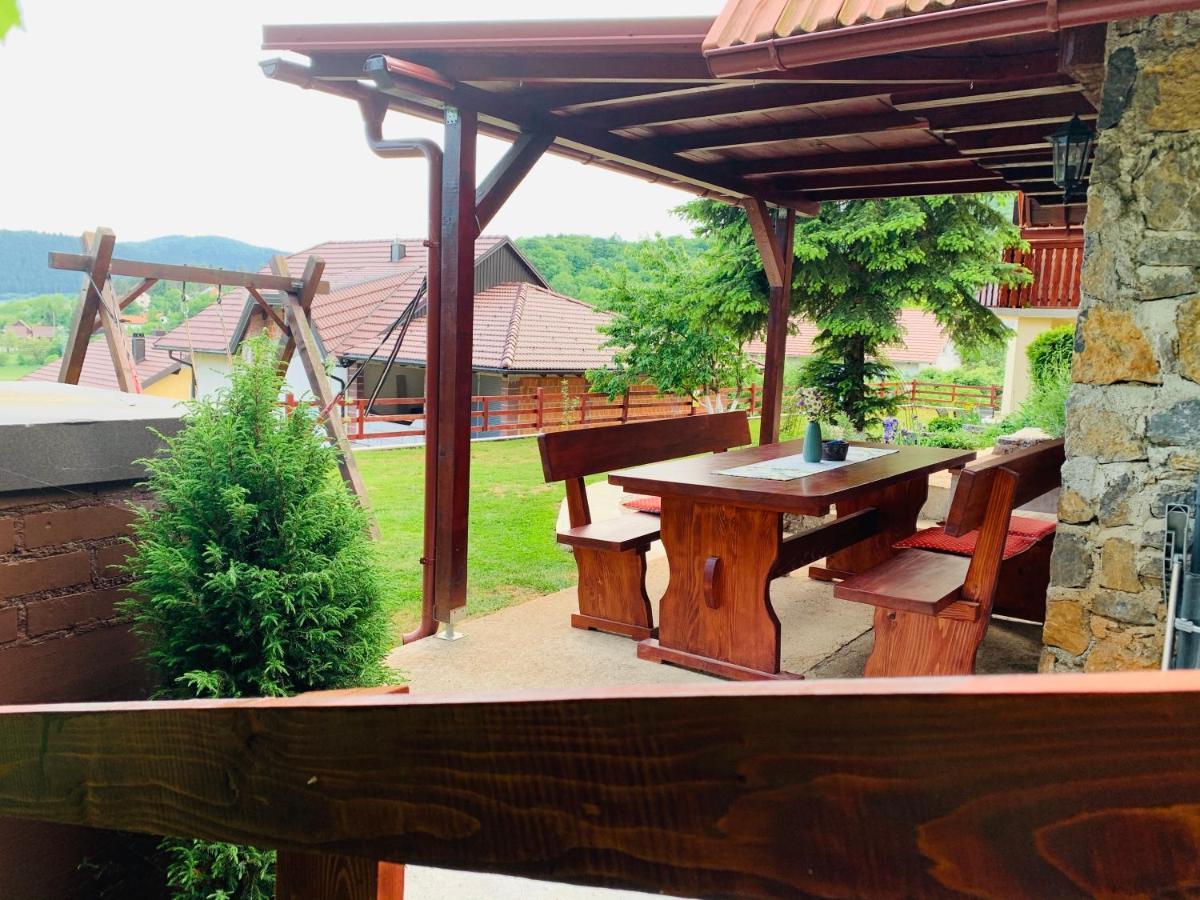 Apartman Korina Оточац Экстерьер фото