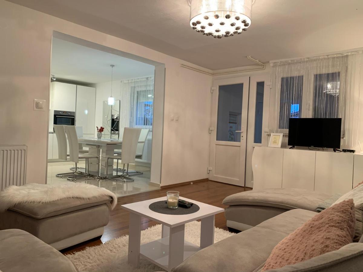 Apartman Korina Оточац Экстерьер фото