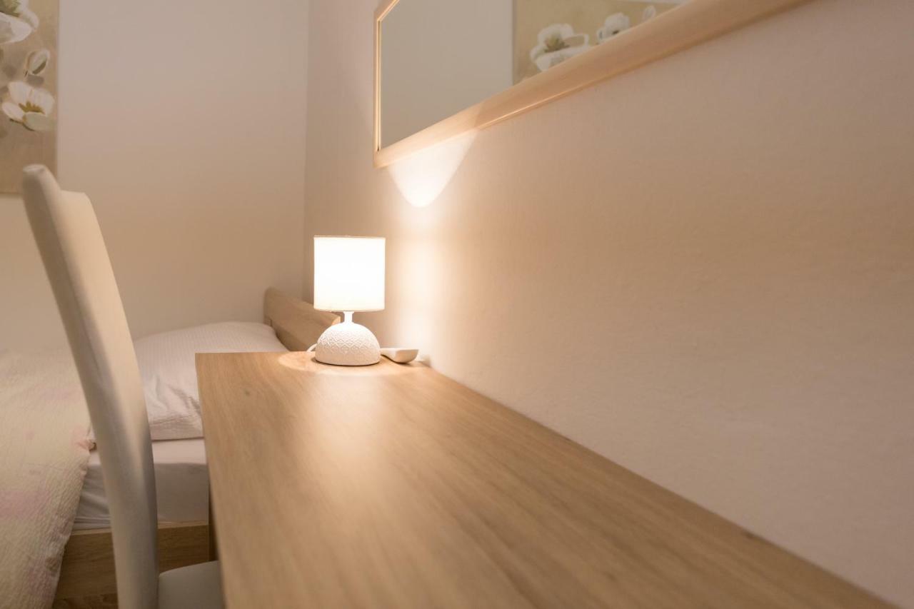 Apartman Korina Оточац Экстерьер фото