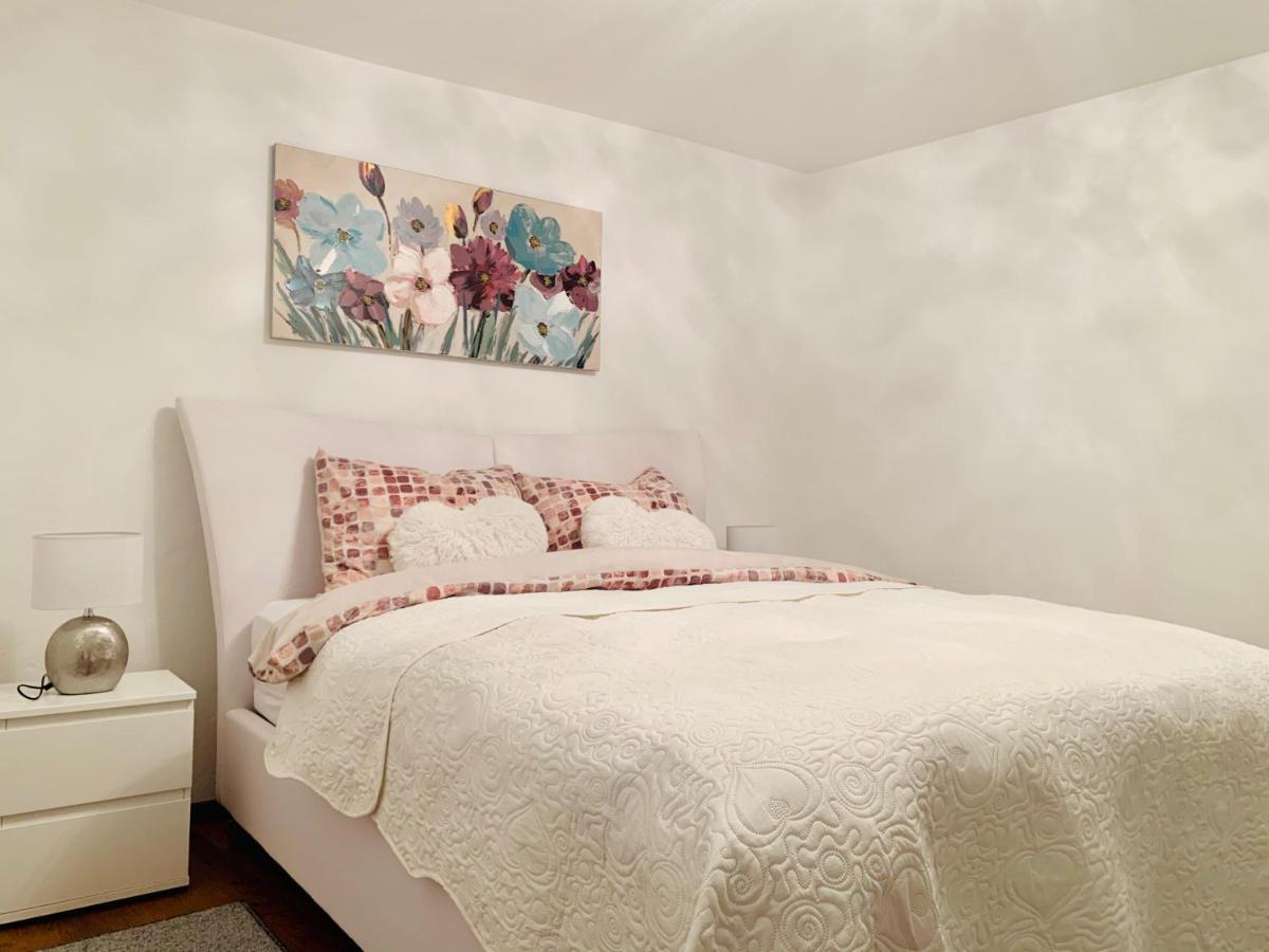 Apartman Korina Оточац Экстерьер фото